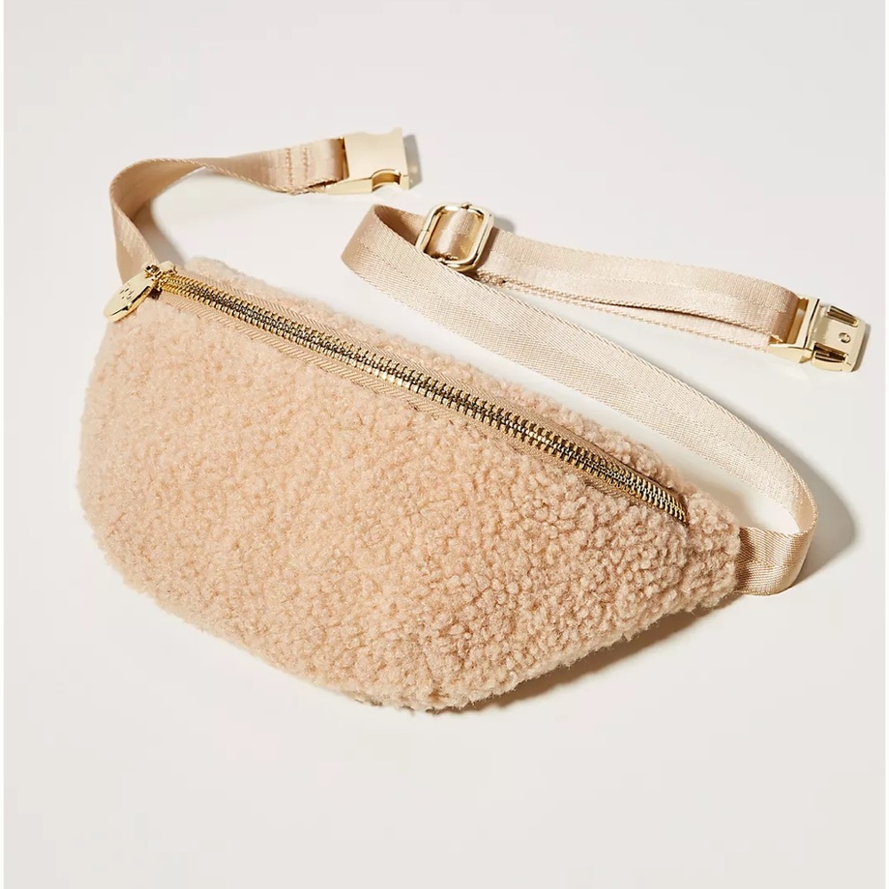 Stoney Clover Cozy Sherpa Fanny Pack Hazelnut SOLD OUT